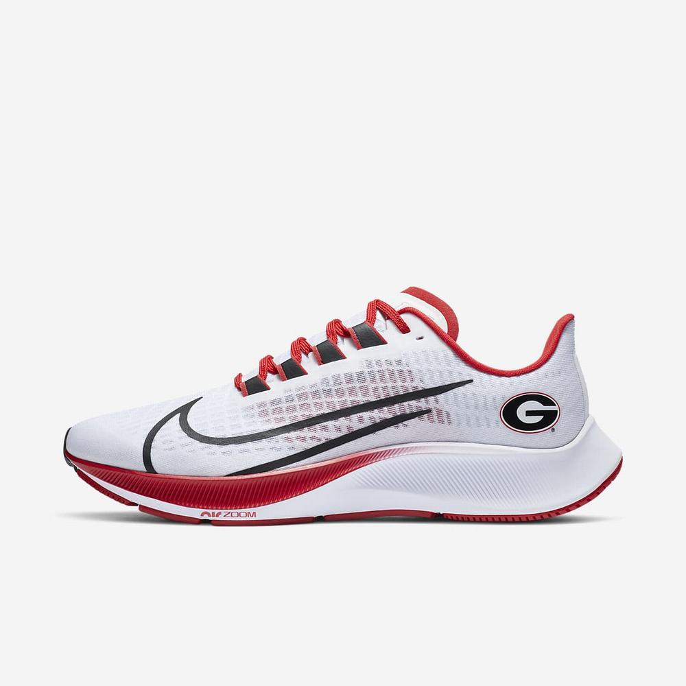 Chaussure De Running Nike College Zoom Pegasus 37 (Georgia) Blanche 4395-106 White/Pure Platinum/University Red/Black Homme | XCE-63676033